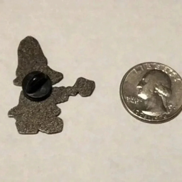 Square Enix Final Fantasy Tactics Black Mage Enamel Pin - Picture 4 of 4